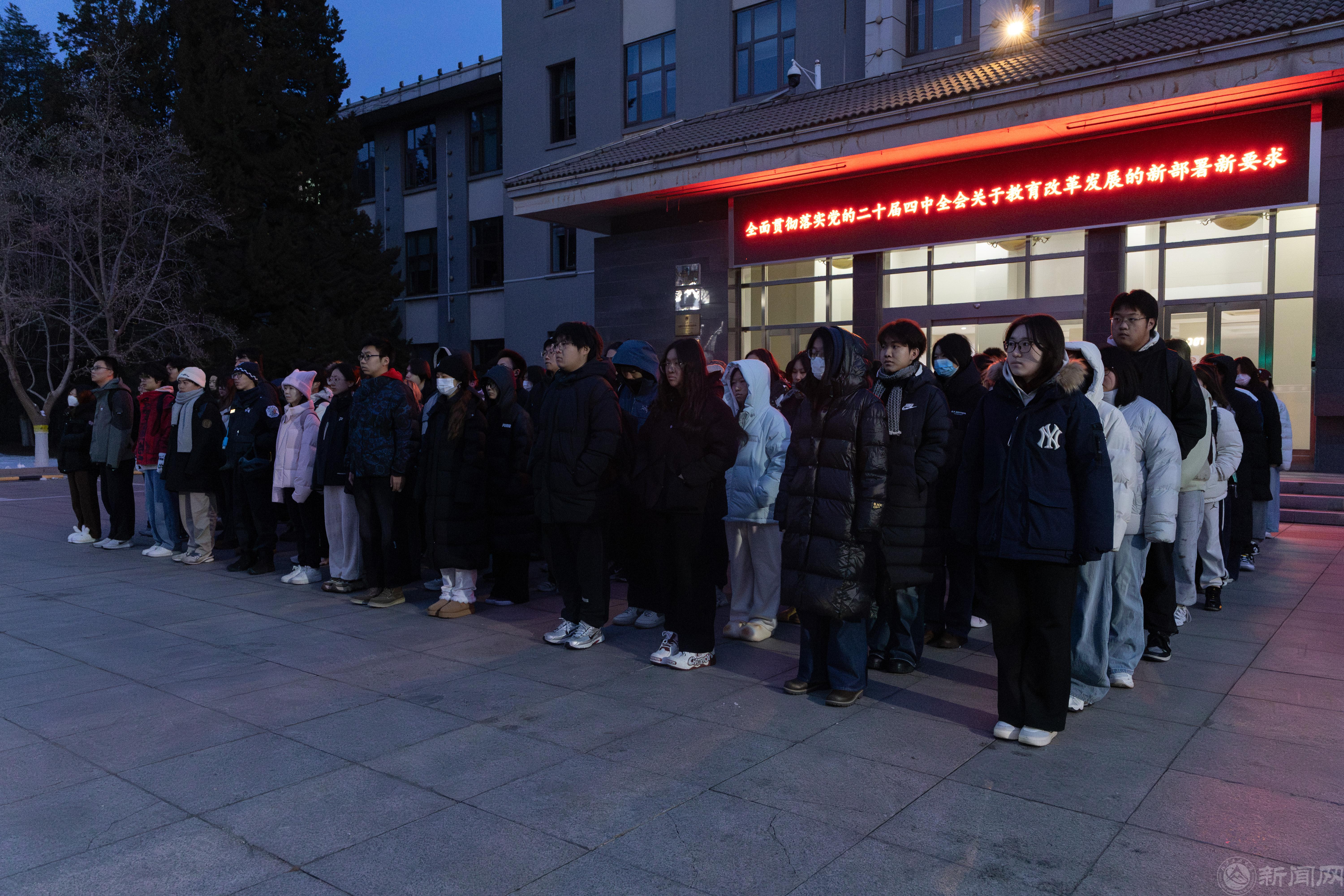 2E0A6156.jpg 2E0A6156.jpg